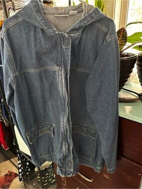 Kim Rogers Hooded Denim Jacket in Medium Blue Wash
